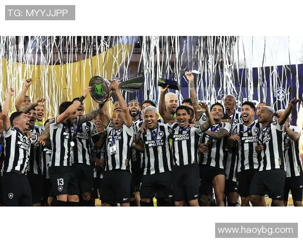 潮图球星足球热力来袭点燃年轻激情引爆绿茵时尚风潮 潮图球星足球热力来袭点燃年轻激情引爆绿茵时尚风潮